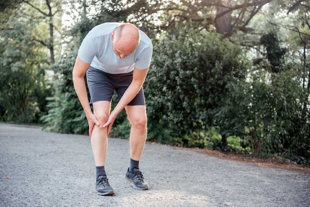 Что может быть причиной боли в колене при ходьбе?