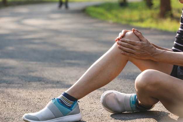 Причины и способы справиться с болезненными ногами после долгой ходьбы